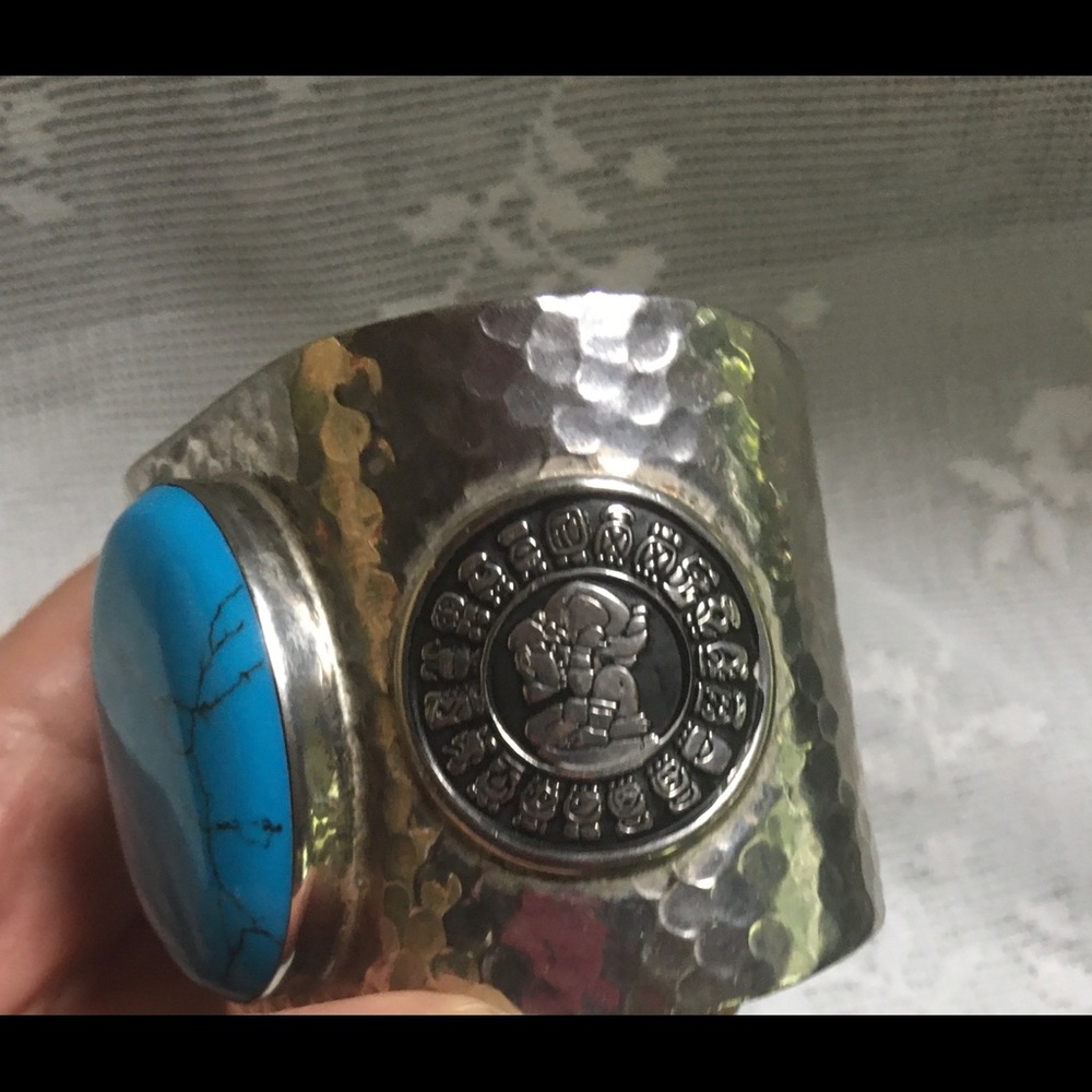 Vintage mayn calendar 9.25 cuff bracelet - Picture 6 of 11